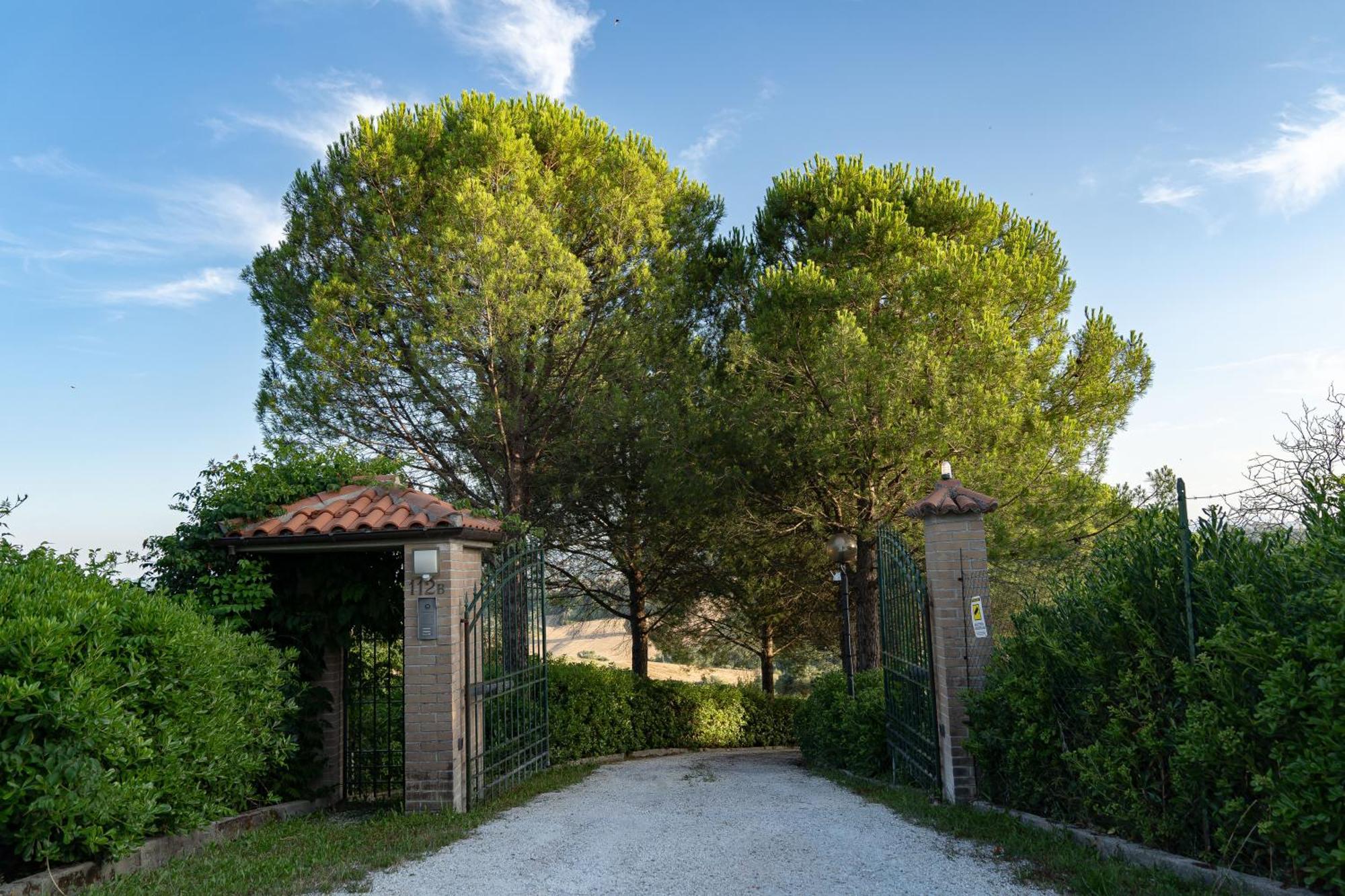 B&B La Figuretta Iesi Εξωτερικό φωτογραφία